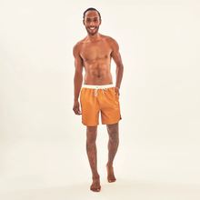 Carregar imagem no visualizador da galeria, Shorts Boxer Ocre UPF50+
